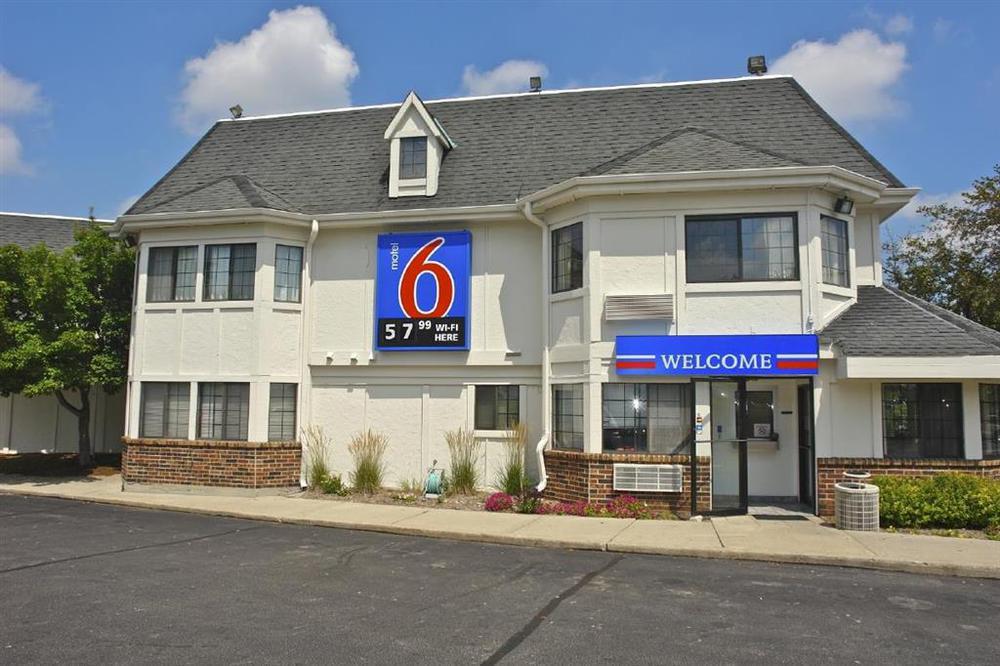 Motel 6 Milwaukee West - Brookfield Amenities photo